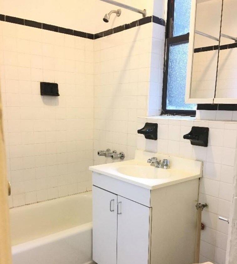 Foto del edificio - 7112 5th Ave