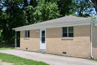 Building Photo - 1688 Tabortown St