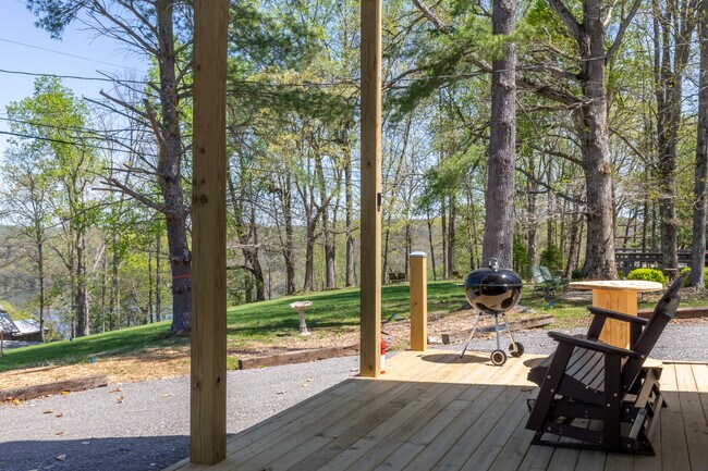 Building Photo - 160 Emalyn Ct