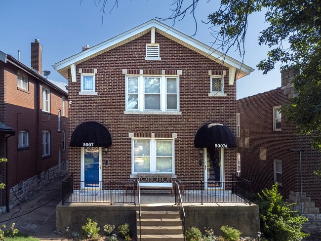 Building Photo - 5007 Tholozan Ave
