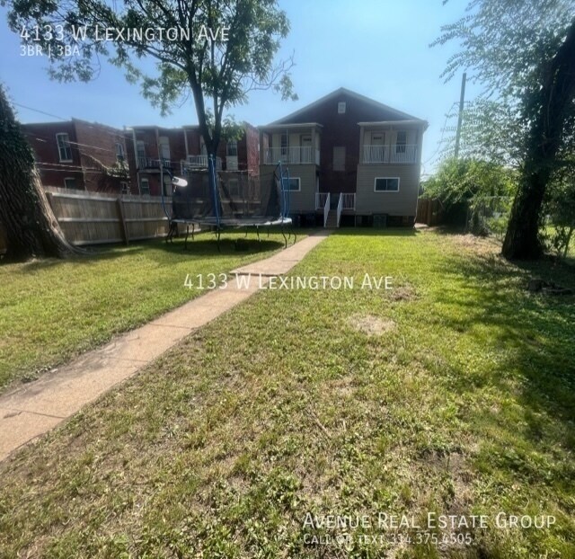 Foto del edificio - Must see!! This COMPLETELY renovated 3 bed...