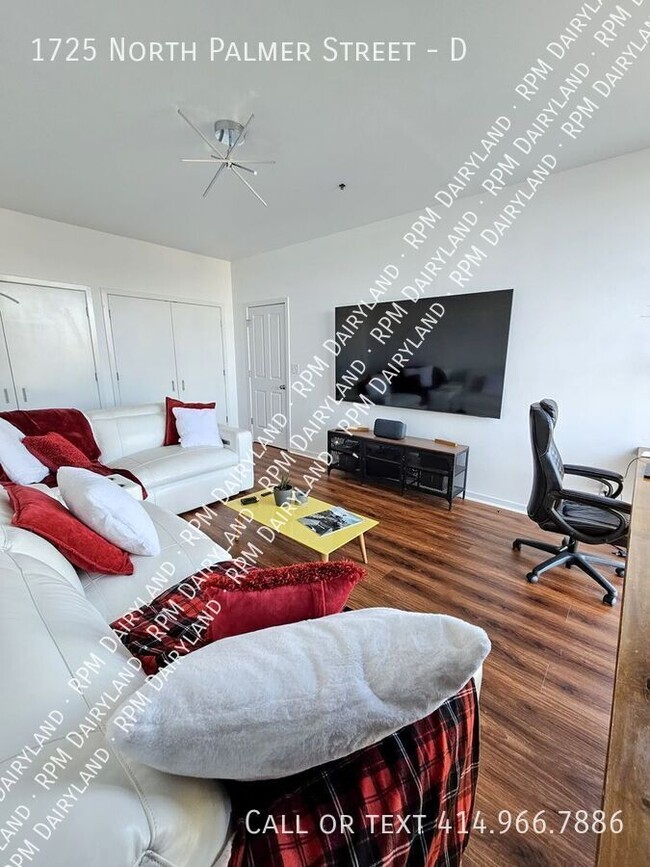 Foto del edificio - Stunning Brewer's Hill Townhome, 5 floors,...