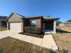 Building Photo - 1330 Ace Ranch St