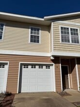 Building Photo - 148 Iron Horse Dr E