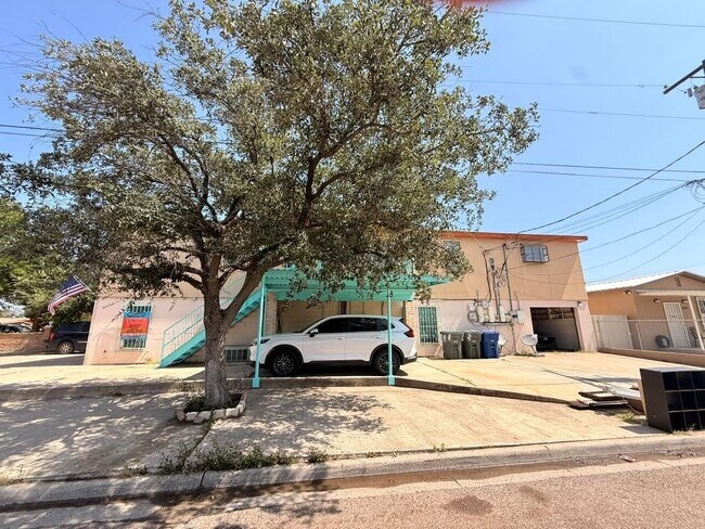 Foto del edificio - 2901 San Agustin Ave