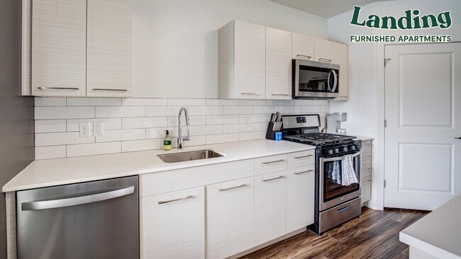 Building Photo - 380 S 400 E