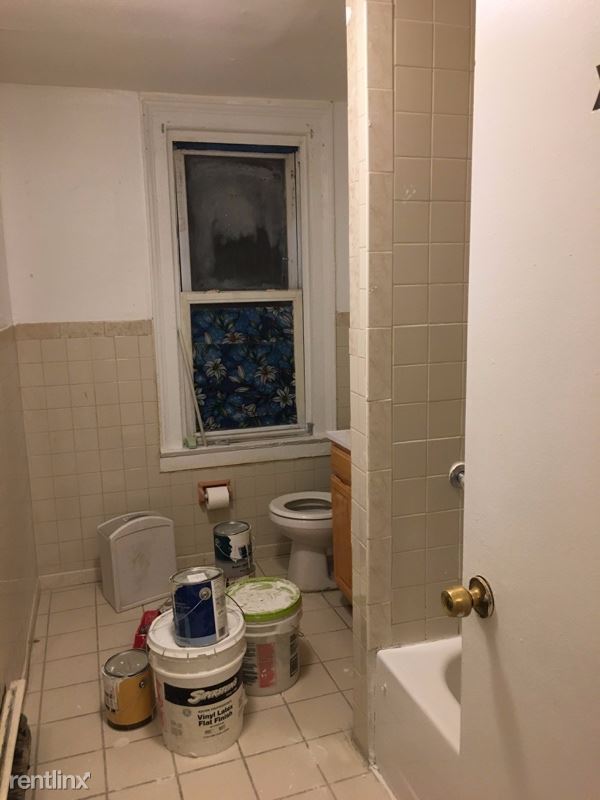 Building Photo - 2 br, 1 bath Apartment - 28 Wakeman 2 Unit 2