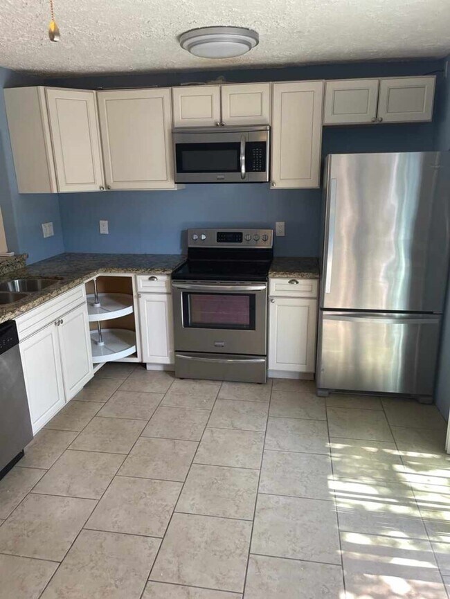 Foto del edificio - 1701 Upland Dr