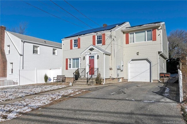 Building Photo - 355 Patterson Ave