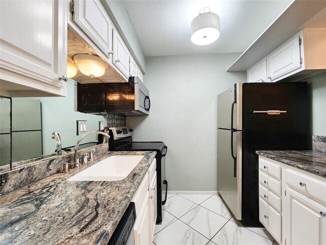 Foto del edificio - 1860 White Oak Dr