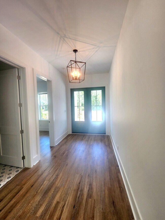 Foto del edificio - 144 Greenbriar Ln