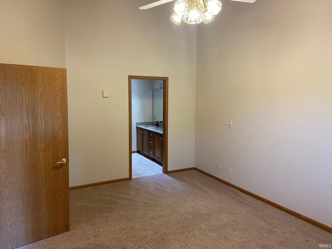 Building Photo - 2245 Sandpiper Ct N