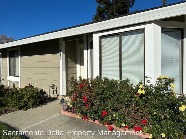 Building Photo - 2 br, 2 bath House - 815 Harvey Lane