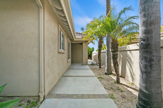Building Photo - Freshly Renovated | Single-Level with VIEW...