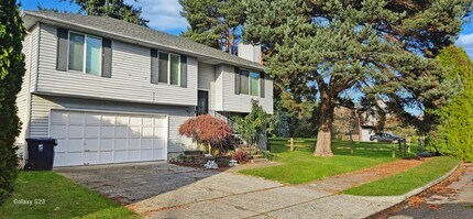 Building Photo - 1218 Newton St