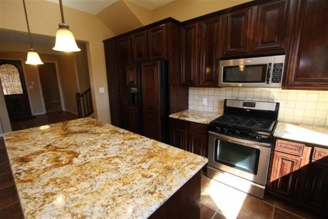 Building Photo - GORGEOUS CONDO