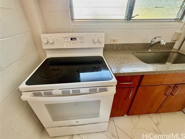 Foto del edificio - 608 Judd St