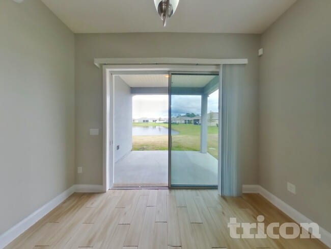 Building Photo - 10885 Chitwood Dr