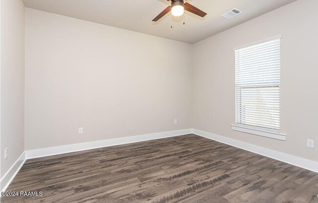 Foto del edificio - 101 Foster Grove Drive