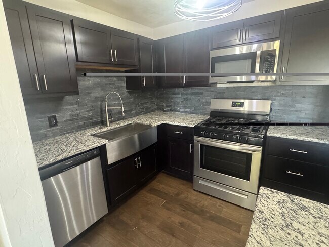 Foto del edificio - 4332 SE 37th St