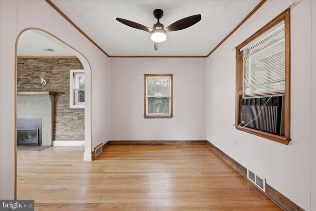 Building Photo - 508 Dunlap St