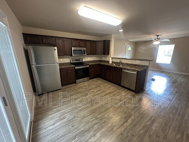 Foto del edificio - 308 Dill Ln