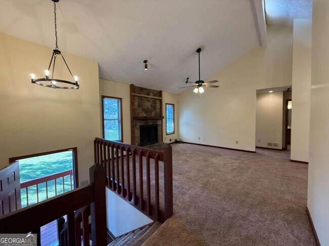 Foto del edificio - 4069 Shady Dr NW