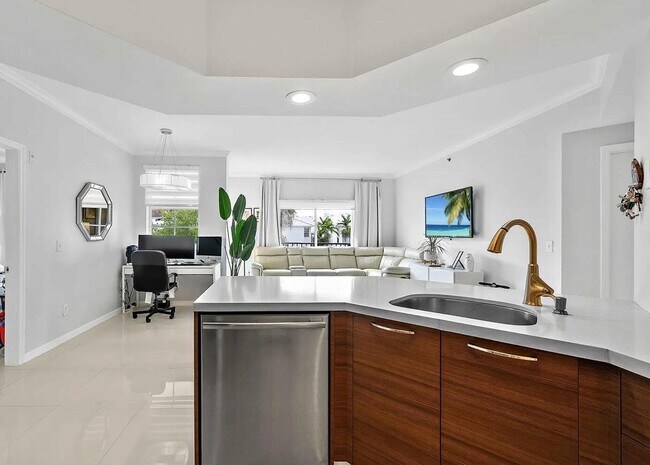 Foto del edificio - 3145 NE 184th St