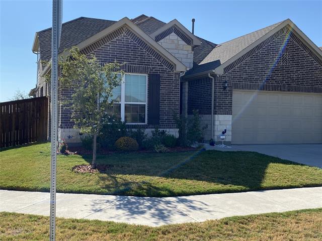 Building Photo - 5901 Silverhollow Dr