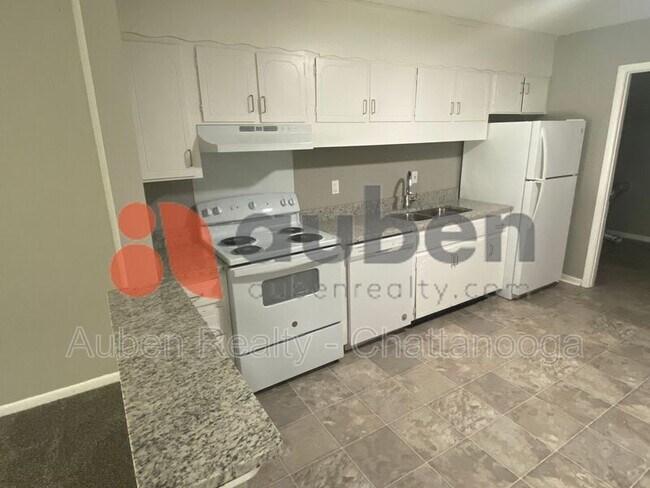 Building Photo - 4071 Teakwood Dr