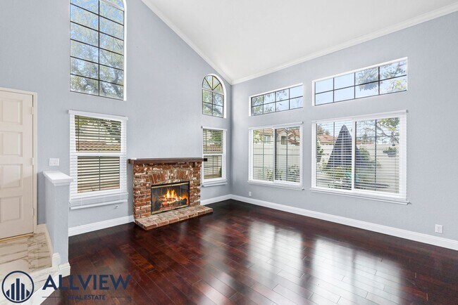 Building Photo - 3 br, 2 bath House - 39 Carnation