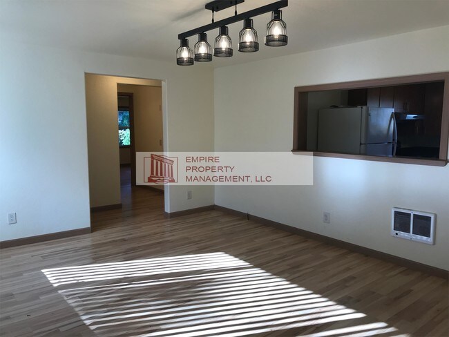 Foto del edificio - 4355 River Rd