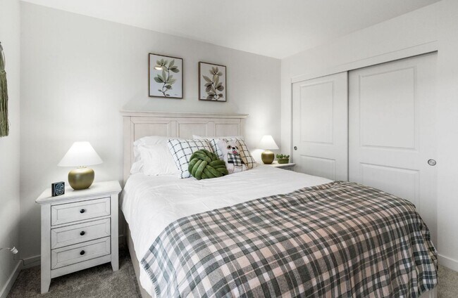 Foto del edificio - New construction!