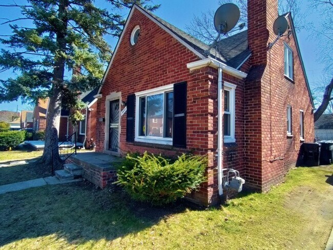 Foto del edificio - 3 bedroom 1 bath bungalow now available! -...