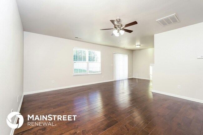 Foto del edificio - 3960 Foliage Dr