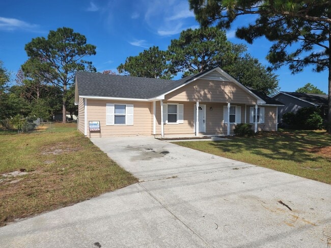 Building Photo - 602 Sand Ridge Rd