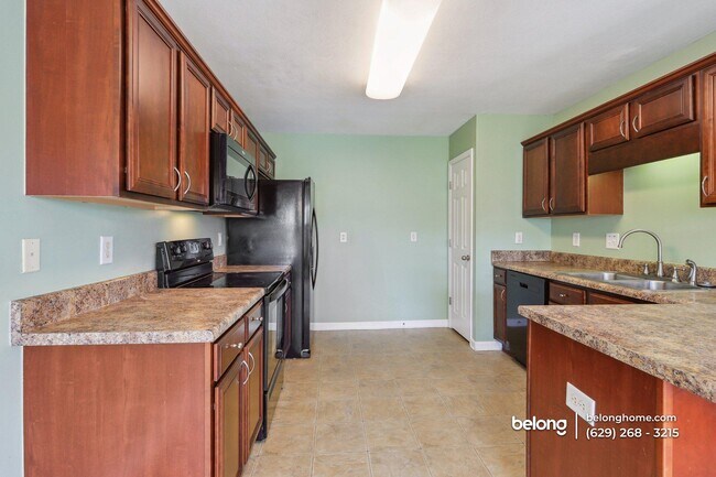 Foto del edificio - 404 Birdstone Dr