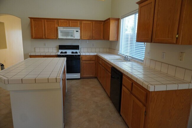 Building Photo - Great Northwest Property!