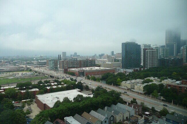 Foto del edificio - 1255 S State St