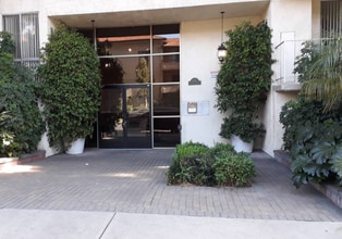 Building Photo - 4730 Natick Ave