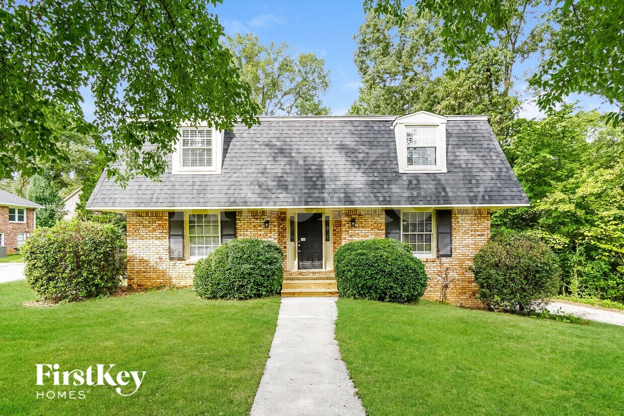 Foto principal - 2204 Lynncrest Ln