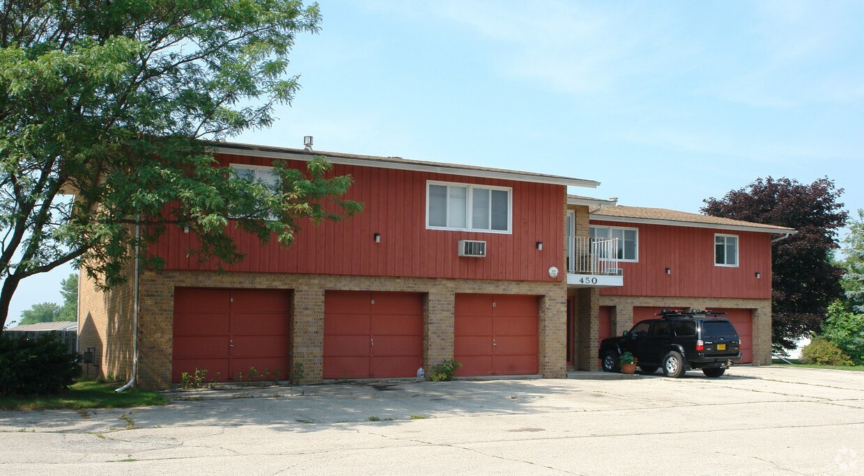 450454 St Bernard Dr, De Pere, WI 54115 Apartments in De Pere, WI