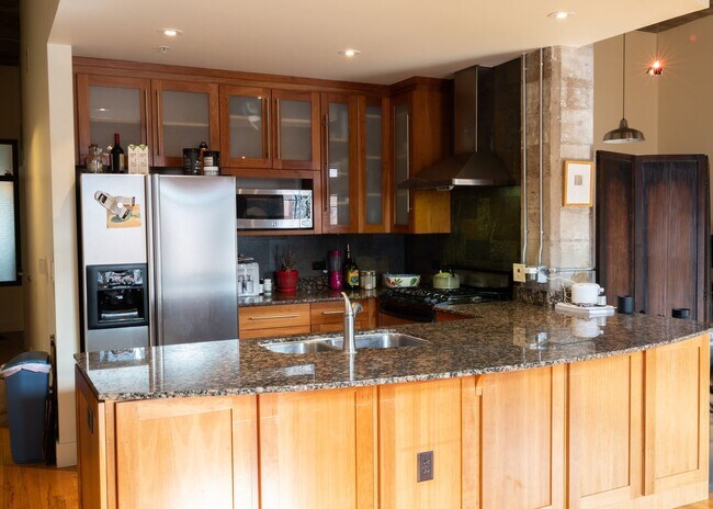 Foto del edificio - Evolve Real Estate: Impressive Urban Loft 1016 SQFT With Full Bathroom in The Heart of LoDo!