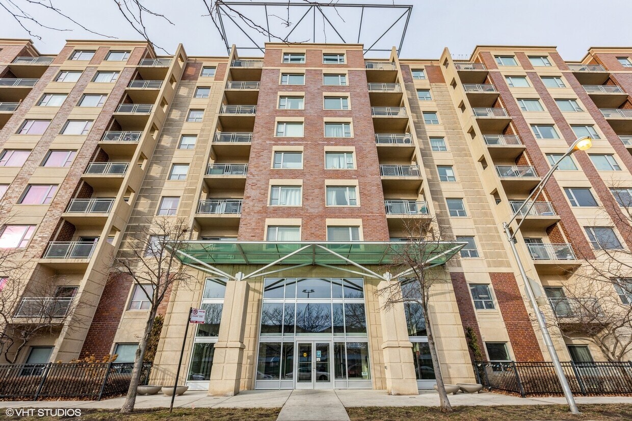 100 N Hermitage Ave Unit 611, Chicago, IL 60612 Condo for Rent in