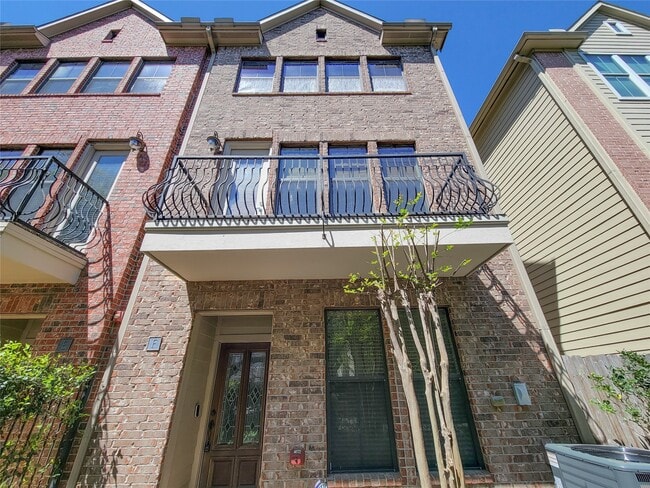 Foto del edificio - 2904 Chenevert St