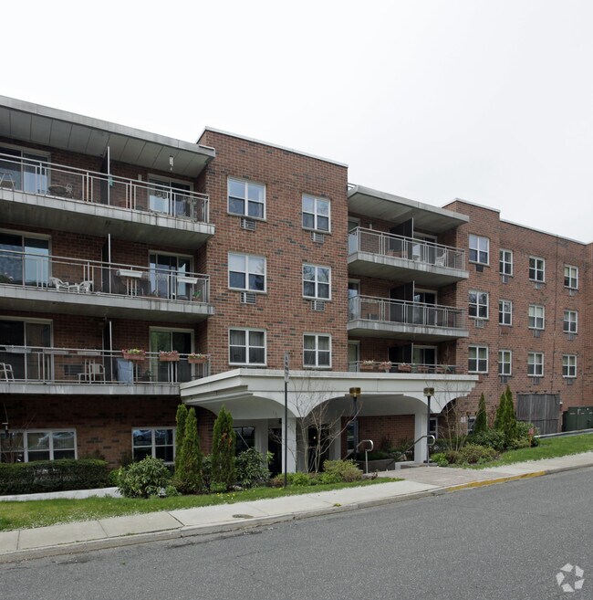 Ipswich House Rentals Great Neck, NY