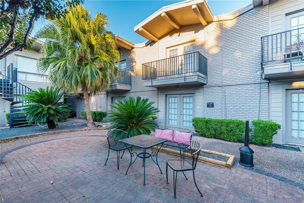 4321 Hazard St Unit 13, Houston, TX 77098 Room for Rent in Houston