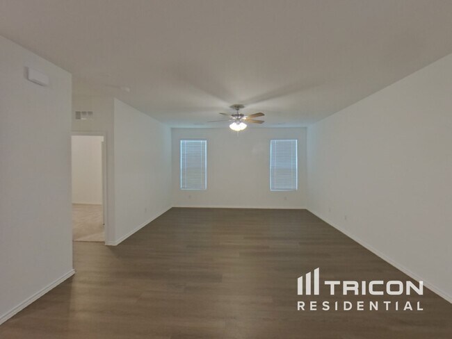 Foto del edificio - 2415 Carlow Ln