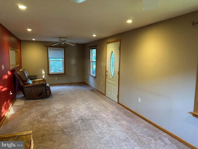 Foto del edificio - 155 S Main St