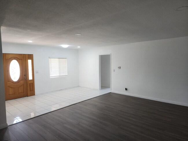 Foto del edificio - 2915 W 138th St